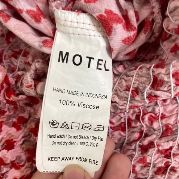 Women's Raquel Crop Top in Ditsy Butterfly Pink Red Puff Sleeve Size M - Picture 7 of 12